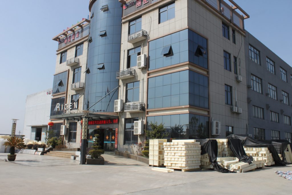 空心六角護坡模具廠具備哪些因素才能體現(xiàn)其專業(yè)性？