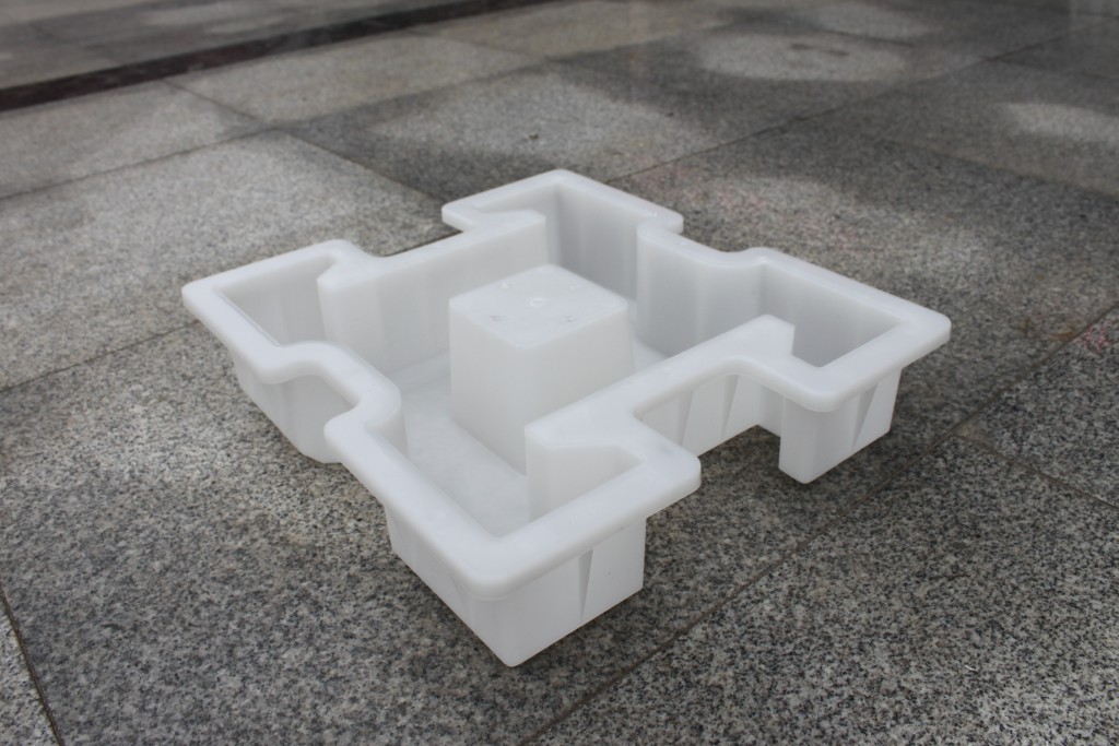 連鎖水泥護坡磚模具哪里的廠家更專業(yè)？